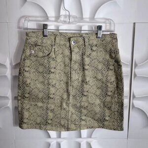 NEW AG Adriano goldschmied Vera snake print skirt sz 27. (97)